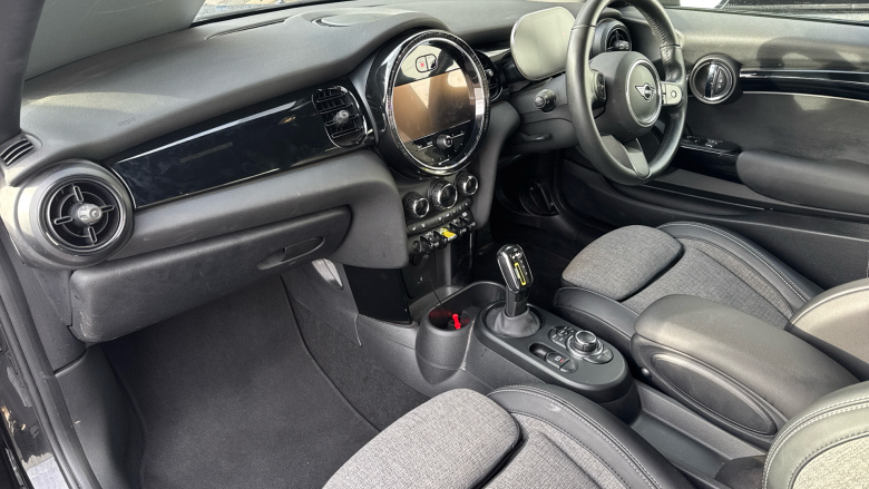 MINI Hatchback 135kW Cooper S Level 2 33kWh 3dr Auto Electric Hatchback